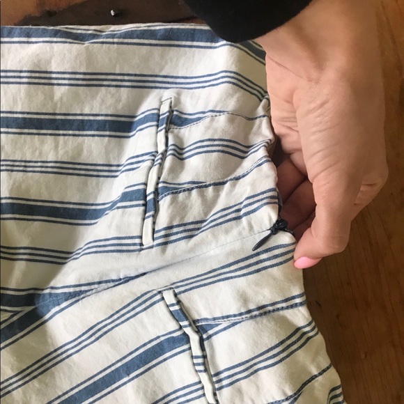 Blue and white striped shorts - Picture 4 of 5